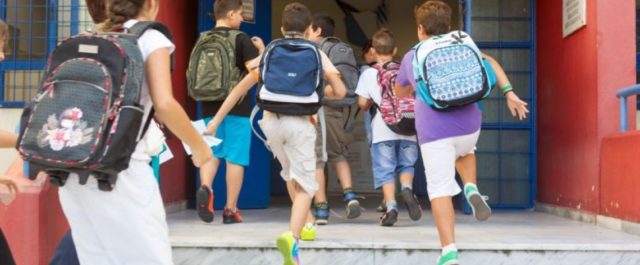 ΣΥΡΙΖΑ για τα σχολεία χωρίς ελλείψεις: “Τα αυτονόητα που είχαμε λησμονήσει”