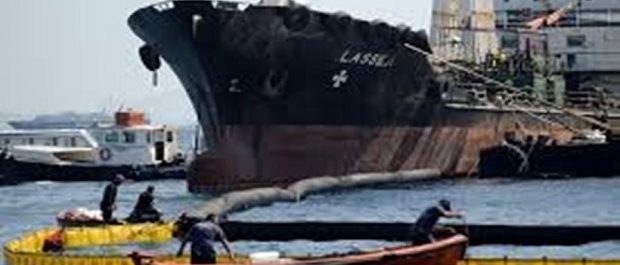 Ποινική δίωξη και για το πλοίο που απαντλούσε καύσιμα από το “Αγία Ζώνη”!