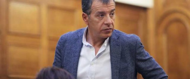 Κεντροαριστερά: Με βίντεο στο YouTube ανακοίνωσε την υποψηφιότητά του ο Θεοδωράκης