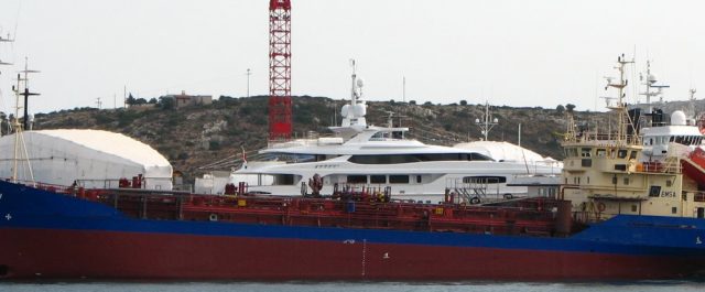 Την Παρασκευή ολοκληρώνεται η απάντληση των καυσίμων του “Αγία Ζώνη”