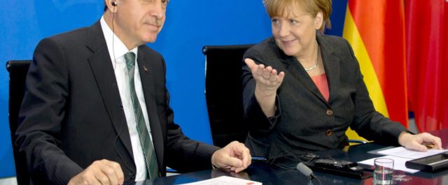 Διακοπή των ενταξιακών διαπραγματεύσεων της Τουρκίας θα προτείνει η Μέρκελ