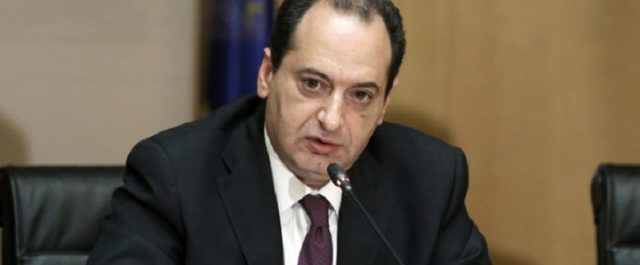 Σπίρτζης: Έτσι θα καθορίζονται τα εισοδηματικά κριτήρια για πρόστιμα στον νέο ΚΟΚ