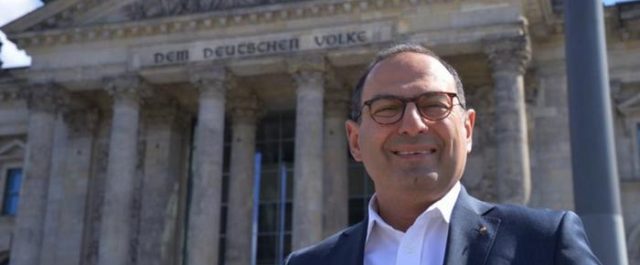 Έλληνας από το Κιλκίς, πρόεδρος ποδοσφαιρικής ομάδας, στη Γερμανική Βουλή με τους Φιλελεύθερους (FDP)