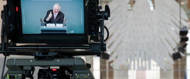 Γερμανικός Τύπος: Πέφτει η αυλαία για τον Σόϊμπλε στο υπ. Οικονομικών