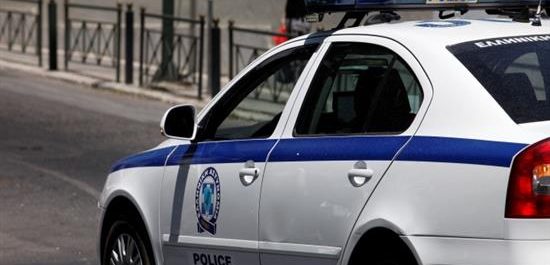 Μαφιόζικη επίθεση σε μπαρ στη Γλυφάδα- Ένας νεκρός και τρεις τραυματίες