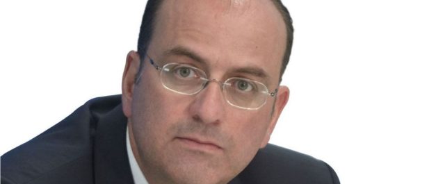 Επαναφέρει το αίτημα της ΝΔ για εκλογές ο Μακάριος Λαζαρίδης