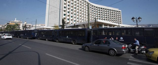 ΥΠΟΙΚ: Δεν είναι προτεραιότητα τα αναδρομικά πρώην βουλευτών