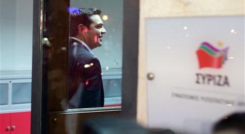 Σχέδιο διάσωσης για “Αυγή” και “Στο Κόκκινο”- Τι αποφάσισε η ΠΓ του ΣΥΡΙΖΑ