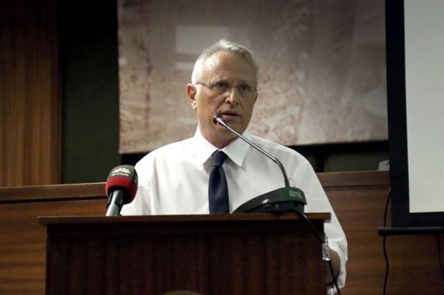 Ποιοί εκ των συνυποψηφίων του δεν στήριξαν τον Ραγκούση στη διαμάχη με την Εκκλησία;