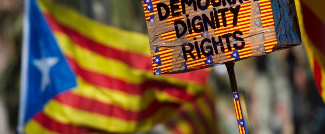 Διχασμένη η Ισπανία- Μονομερής ανακήρυξη ανεξαρτησίας από Πουτζντεμόν