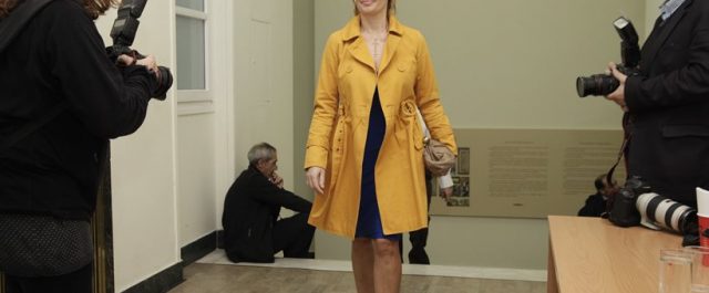 Η φράση- αιχμή κατά Άδωνι που προκάλεσε τη διαγραφή της Παπακώστα