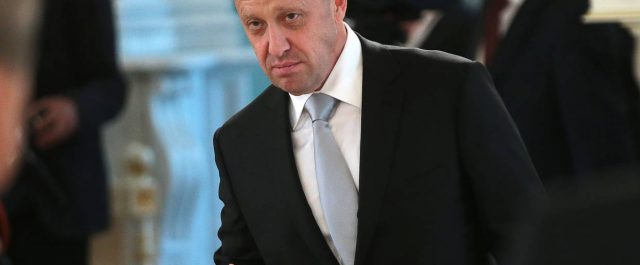 CNN: “Ο “σεφ” του Πούτιν πίσω από τα fake news για Χίλαρι”!