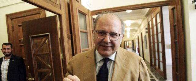 Ξυδάκης: “Δεν πρέπει να γίνονται κολάρο δημοσιονομικής ασφυξίας οι αμυντικές δαπάνες”