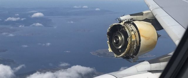 Θρίλερ πάνω από τον Ατλαντικό- Εξερράγη κινητήρας Airbus στα 37.000 πόδια