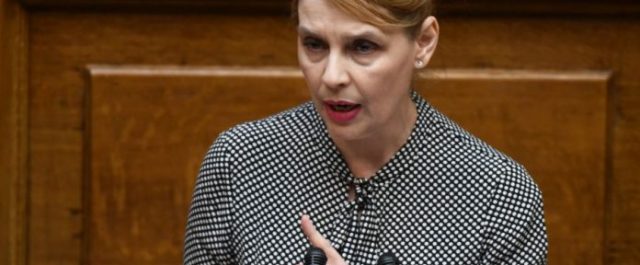 Παπακώστα: Δεν είμαι εγώ αυτή που μετακινήθηκε από τις θέσεις της Ν.Δ