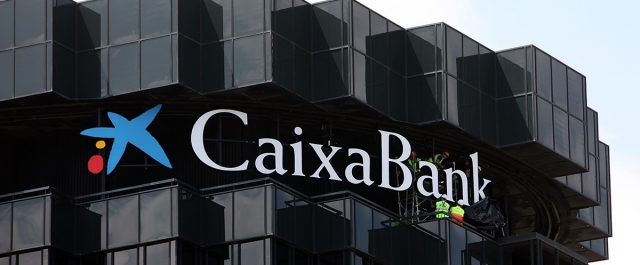 Caixabank και Banco de Sabadell “φεύγουν “από την Καταλονία