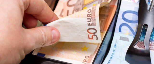 Ποιες περιοχές και ποια επαγγέλματα είναι πρωταθλητές στη φοροδιαφυγή