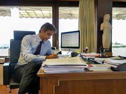 “Φίλια” πυρά στον Κυριάκο από ΜΜΕ και δημοσιογράφους- Ραβανός (Νέα): Κόμμα σε σύγχυση η Ν.Δ