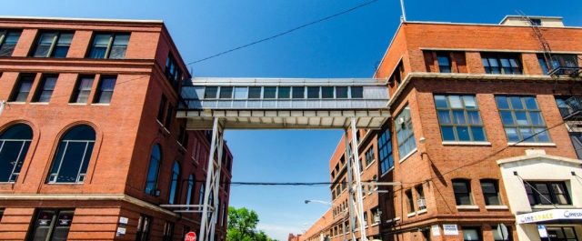 Ποια κινηματογραφικά στούντιο θα επισκεφθεί ο Τσίπρας στο Σικάγο και γιατί