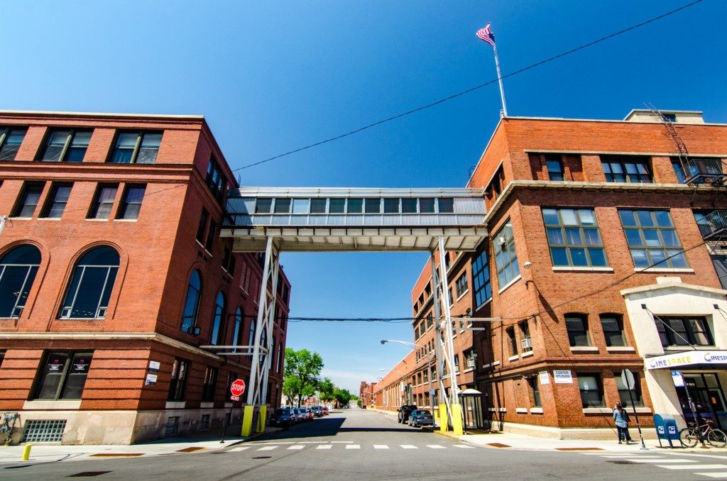 Ποια κινηματογραφικά στούντιο θα επισκεφθεί ο Τσίπρας στο Σικάγο και γιατί