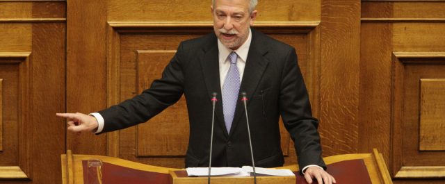 Η νομοτεχνική αλλαγή Κοντονή για την ταυτότητα φύλου στα 15 έτη