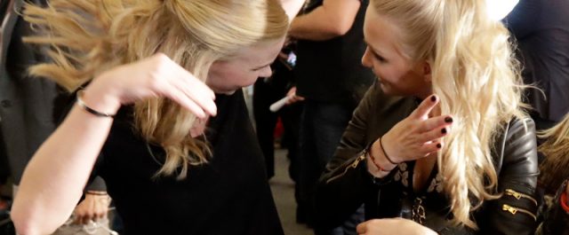 Η δεξιο(ακρο)δεξιά συμμαχία της…ξανθιάς στην Αυστρία