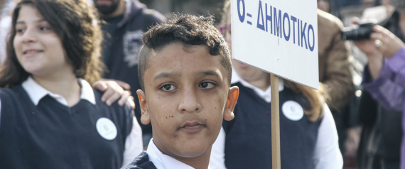 Έρευνα του υπ. Παιδείας για τον 11χρονο Αμίρ- Γιατί ενώ κληρώθηκε δεν κράτησε τη σημαία