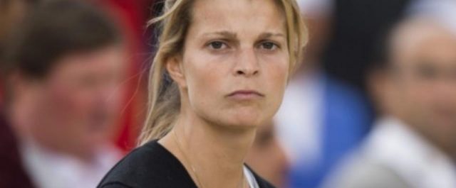 “Κούκλα από ατσάλι”: Το βιβλίο-αποκάλυψη για Αθηνά Ωνάση! [εικόνες]