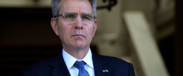 Αμερικανός πρέσβης: Θέλουμε ασφαλή Ελλάδα για να είναι ασφαλής η περιοχή