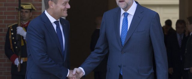 Καταλονία: Ανοιχτή στήριξη Τουσκ σε Ραχόι [tweet]