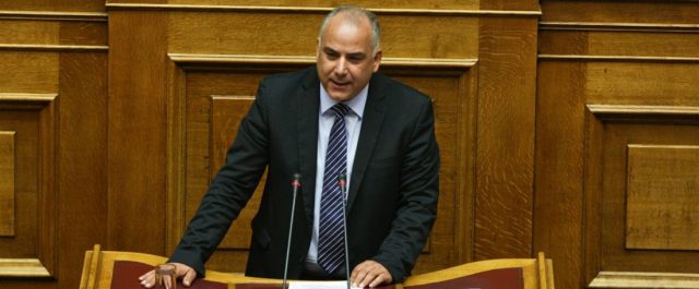 Ταυτότητα φύλου: Καταψηφίζουν Ένωση Κεντρώων-Κρεμαστινός