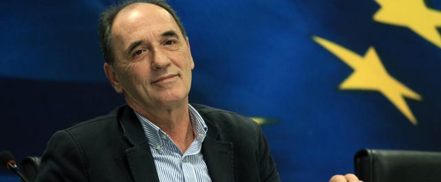 Γ. Σταθάκης: Σε τι αφορούν οι μειώσεις στα τιμολόγια της ΔΕΗ