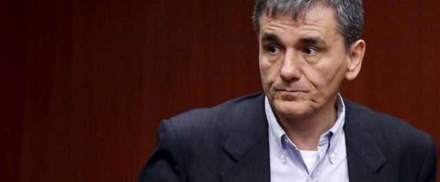 Κοινωνική λογοδοσία της Ευρωζώνης προτείνει ο Τσακαλώτος