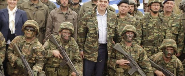 “Πετάει, πετάει” με F-16 ο Τσίπρας!