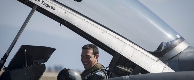 ΝΔ: “Είναι προφανές ότι ο Τσίπρας πετάει στα σύννεφα”!