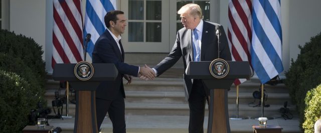 “Τραμπ-Τσίπρας σε πορεία τρυφερότητας”- Τα σχόλια των διεθνών ΜΜΕ