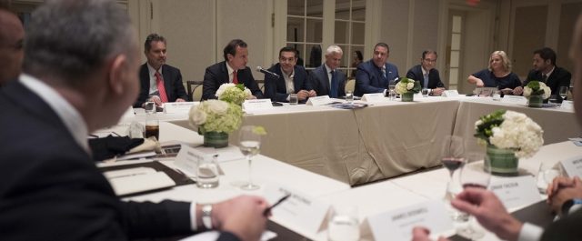 Κυβερνητικές πηγές: “Η Γερουσία αναγνωρίζει τη σημασία της Ελλάδας για τα αμερικανικά συμφέροντα”