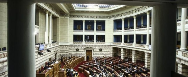 Ταυτότητα φύλου: Αβέβαιη η υπερψήφιση του άρθρου 3