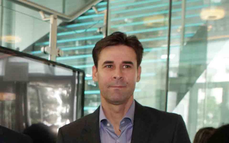 Προσπαθεί να “διορθώσει” ο Τσάρτας μετά τις ομοφοβικές δηλώσεις του