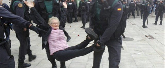 Απίστευτη βία: Ο Ραχόϊ βάφει με αίμα το δημοψήφισμα- Δεκάδες τραυματίες [εικόνες&video]