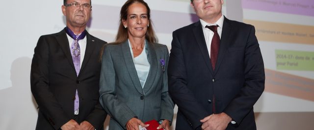 Βράβευση της Ελένης Δούκας των Εκπαιδευτηρίων Δούκα από τη Γαλλική Δημοκρατία