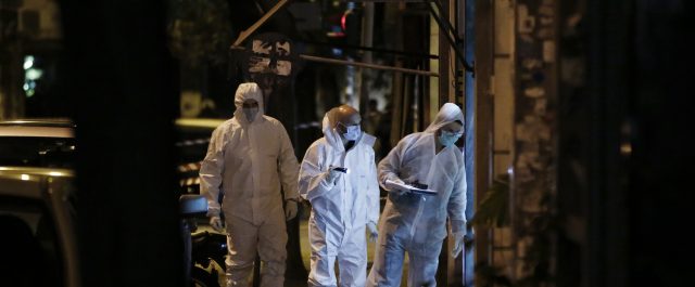 Η Επαναστατική Αυτοάμυνα πίσω από την επίθεση στο ΠΑΣΟΚ – Ταυτοποιήθηκε το όπλο