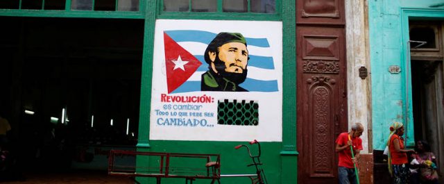 Economist: Η Κούβα, η μικρότερη χώρα στον κόσμο που θα αναπτύξει τα δικά της εμβόλια Covid-19