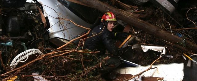 Εθνικό πένθος με 15 νεκρούς και 23 τραυματίες [εικόνες+μαρτυρίες για την τραγωδία]