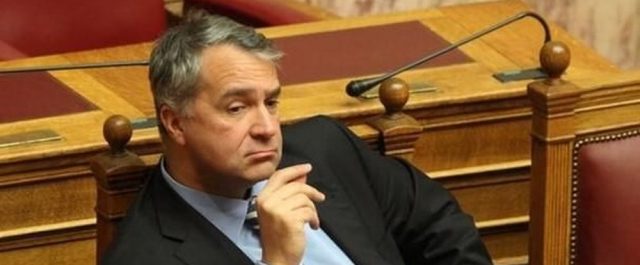 Επίθεση εκτός ορίων Βορίδη στον πρωθυπουργό- Τον αποκαλεί “τιθασευμένο pet των δανειστών”