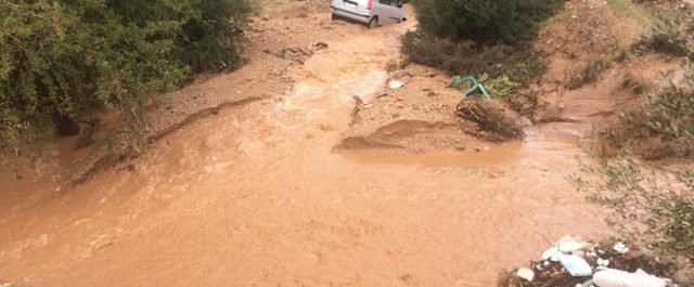 Τραγωδία στη Μάνδρα : 10 οι νεκροί, αρκετοί αγνοούμενοι