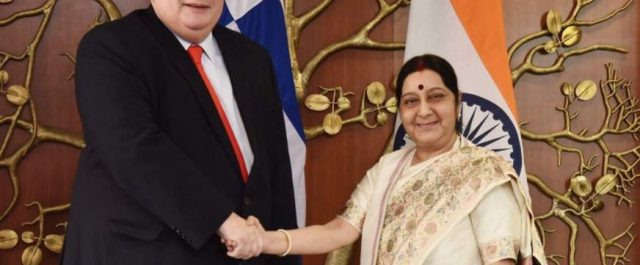 Οι συναντήσεις Κοτζιά στην Ινδία και οι συμφωνίες για τουρισμό και επενδύσεις