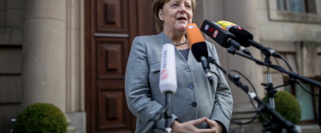 FAZ: “Κενό εξουσίας σε Βρυξέλλες-Βερολίνο”