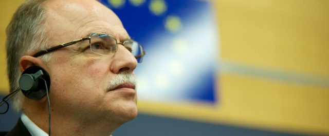 Η Ευρωβουλή συζητά Paradise Papers κι ο Παπαδημούλης σαρκάζει Μητσοτάκη! [tweet]