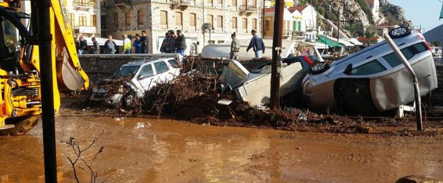 Αποστέλλονται 2.000 κυβικά νερού στη Σύμη
